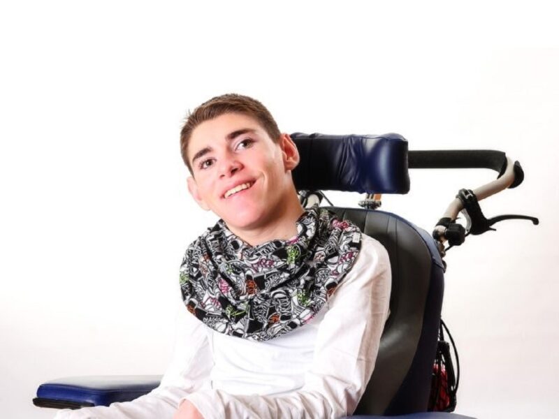 kwijlsjaal-voor-gehandicapten-Honnisjaal-korting-Onbeperkt-leven